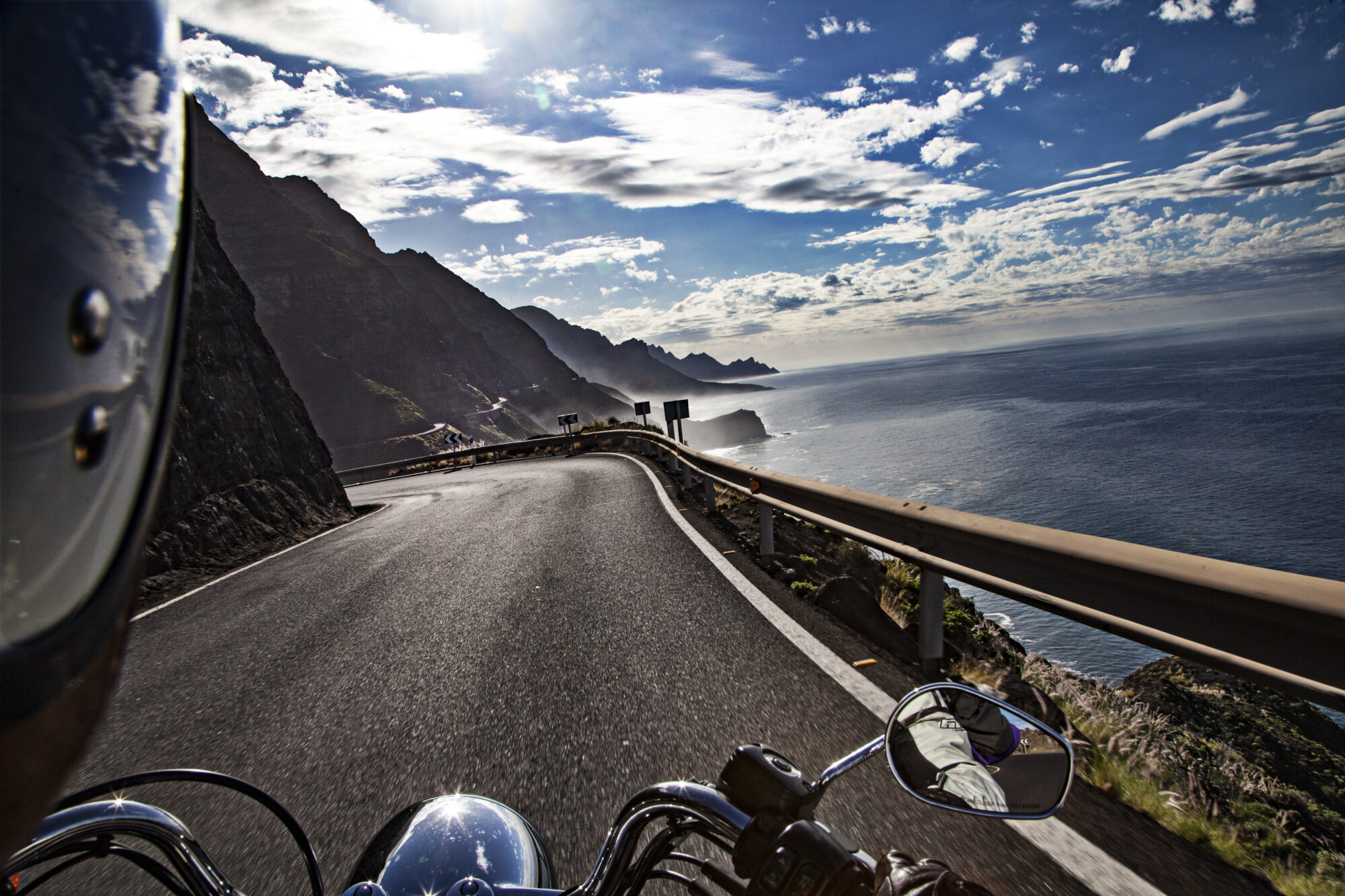 Gran Canaria_västkusten_bilväg_motorcykel